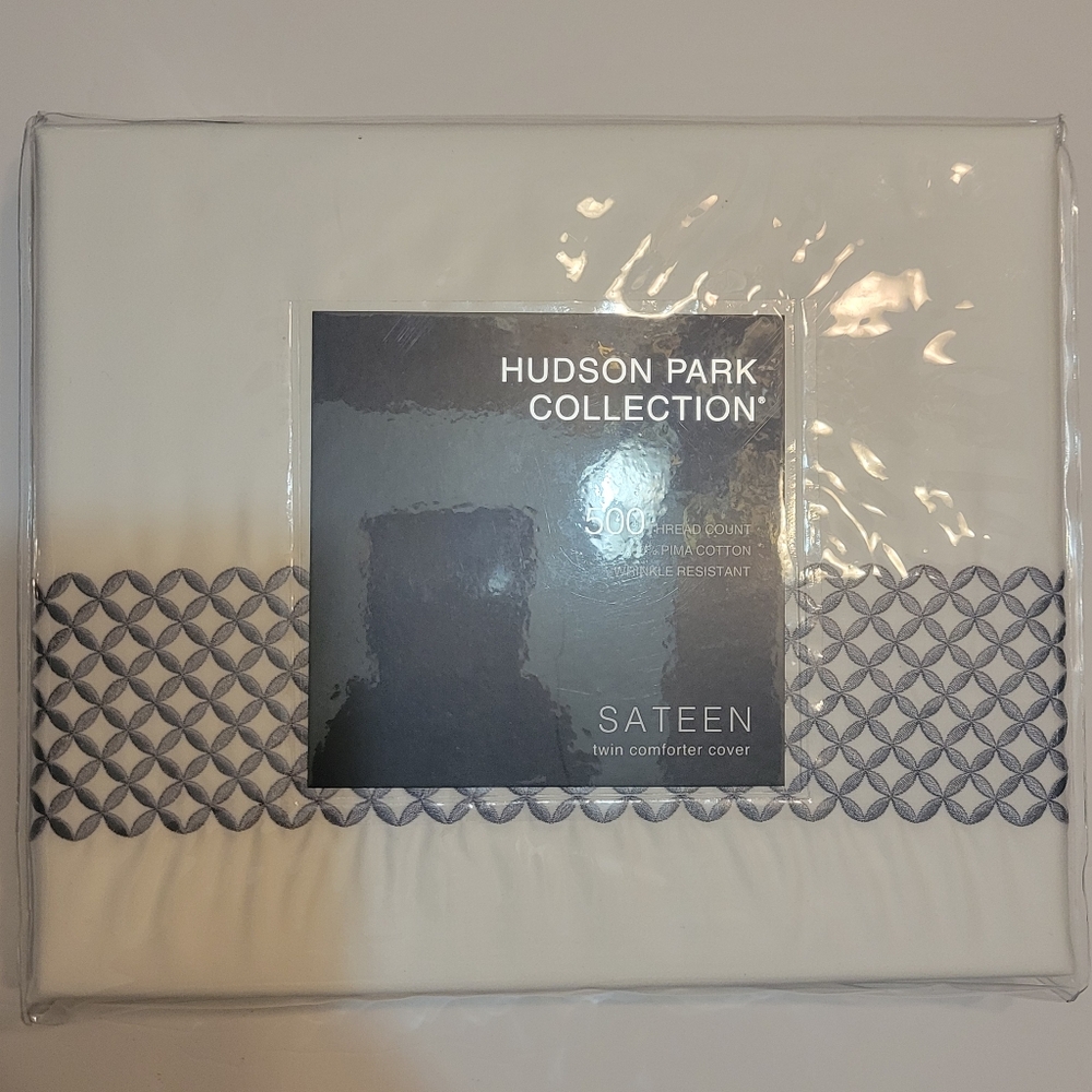 Hudson Park 500TC Sateen Duvet Cover Twin Pima Cotton White Blue Embroidery